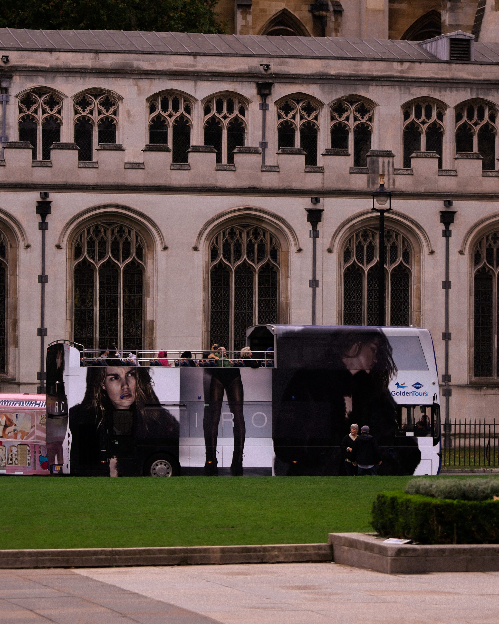 iro-street-campaign-london-03