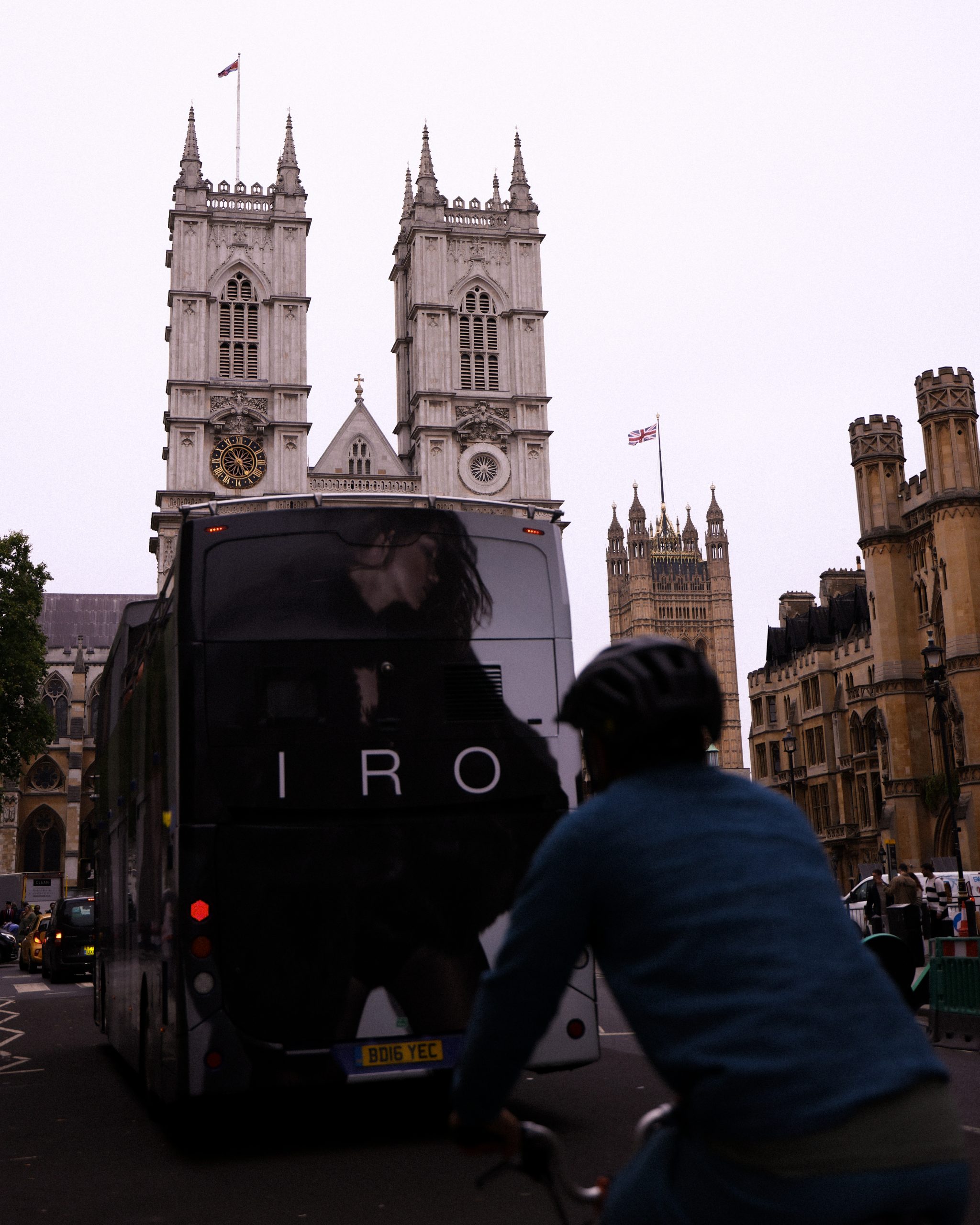 iro-street-campaign-london-06