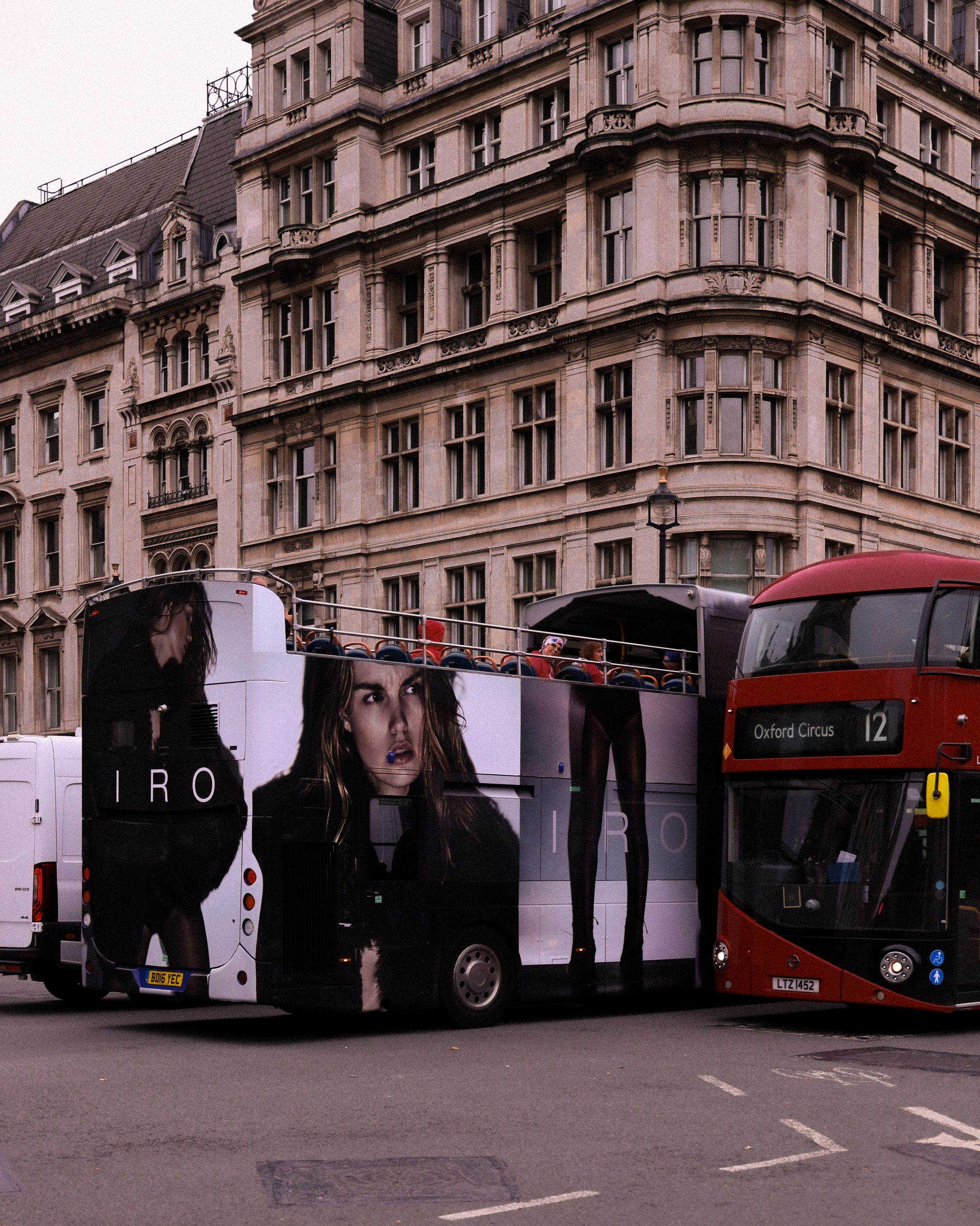 iro-street-campaign-london-08