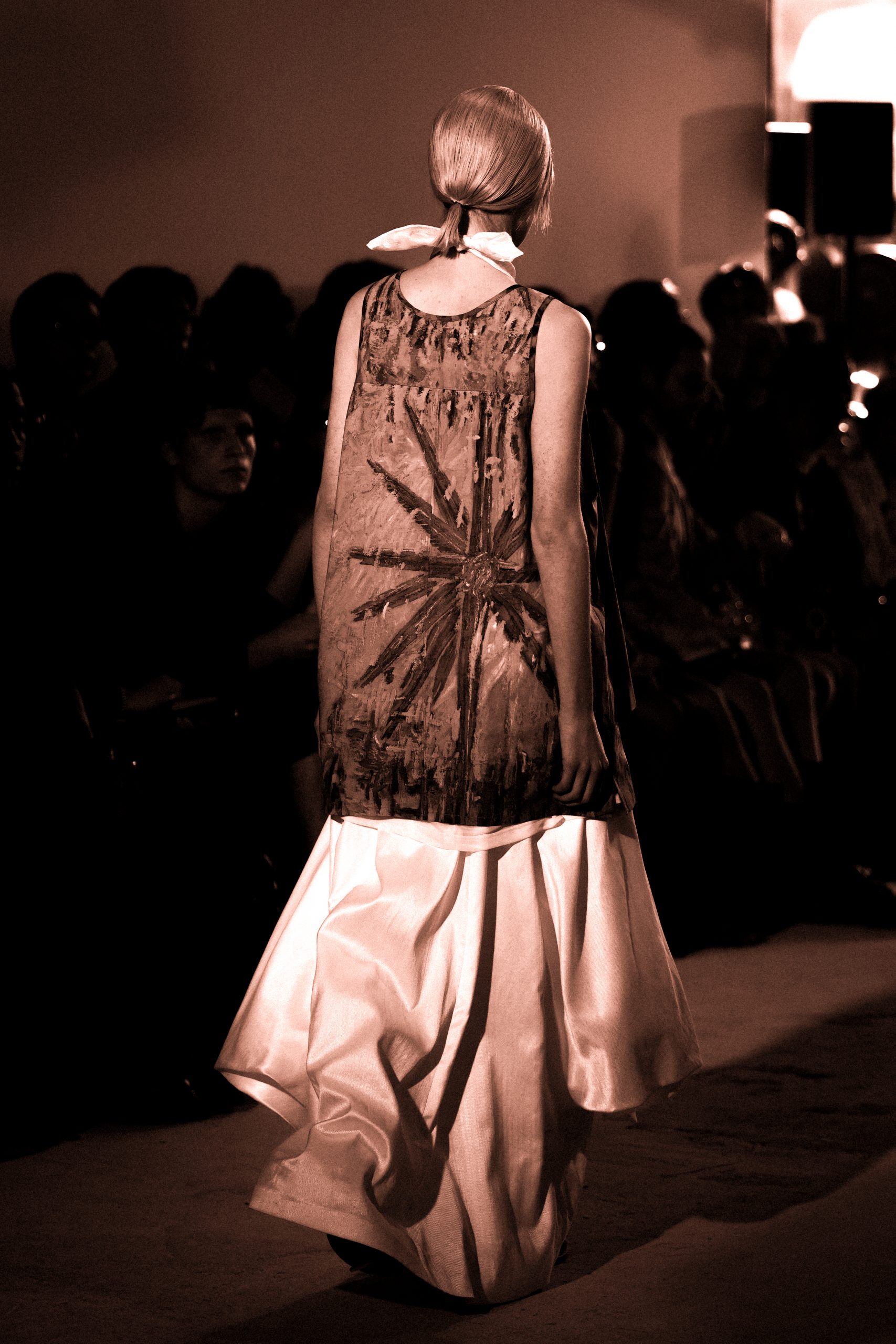 songzio-ss025-runway-55