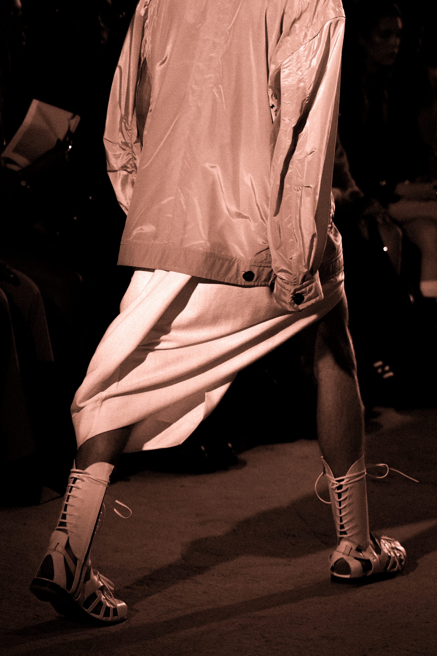 songzio-ss025-runway-57